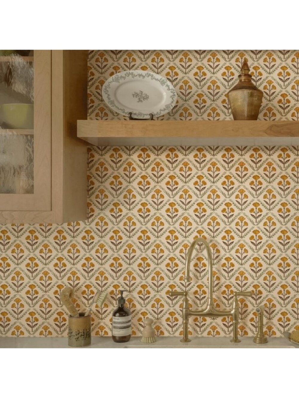 Floral Peel and Stick Wallpaper - Vintage Cottage Design, Renter-Friendly